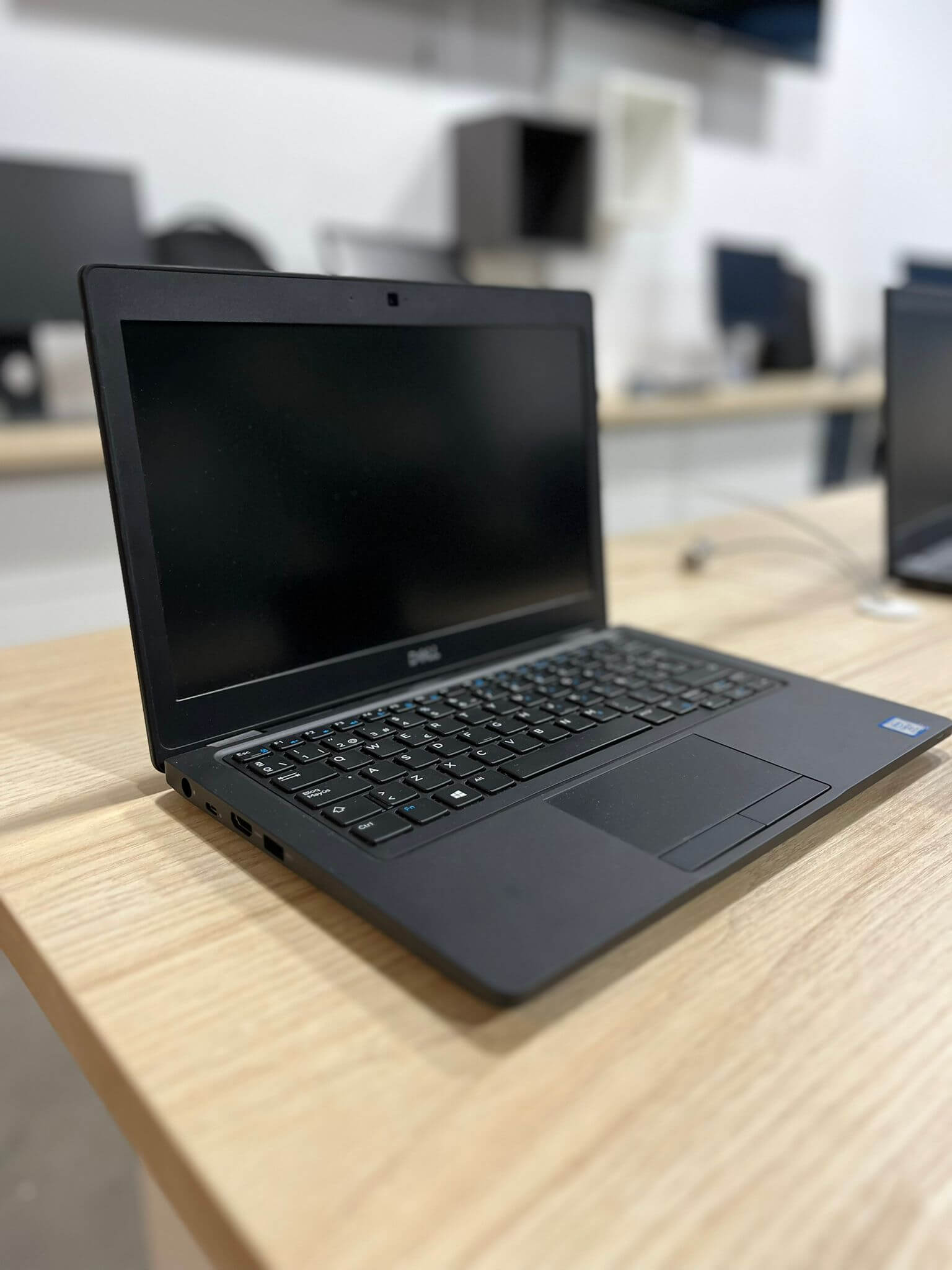 Portátil DELL 5290 i5 7300U